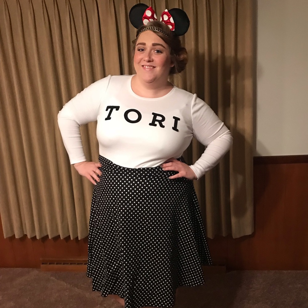 Meet your Posher, Tori - Picture 6 of 8